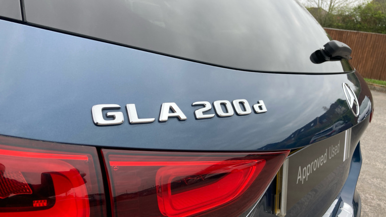 Mercedes-Benz GLA 200d AMG Line Executive 5dr Auto Diesel Hatchback